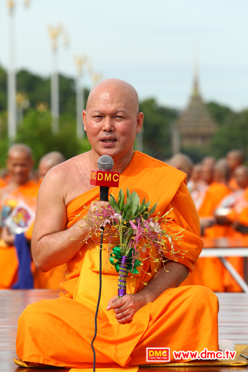 ตักบาตร,พระพุทธศาสนา